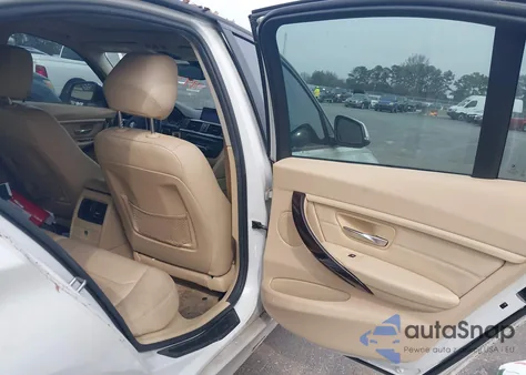 2015 BMW 328I z USA, uszkodzony, nr VIN WBA3A5G51FNS85020